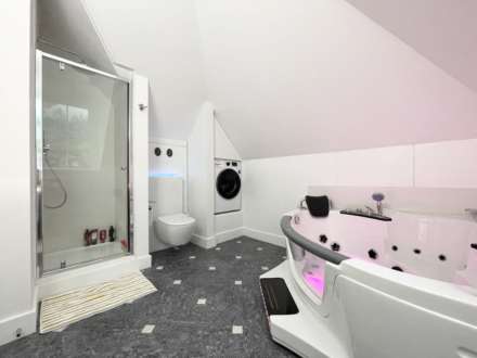 Grand Avenue, Hove, Image 12