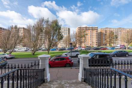 Grand Avenue, Hove, Image 17