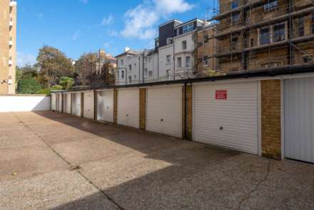 Grand Avenue, Hove, Image 21