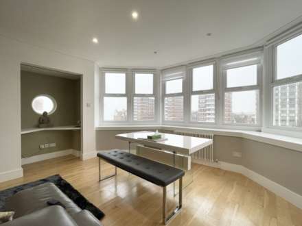 Grand Avenue, Hove, Image 4