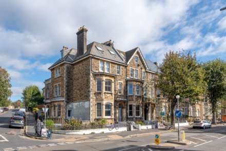 Cromwell Road, Hove, Image 14