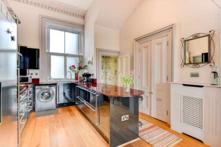 Brunswick Square, Hove, Image 21