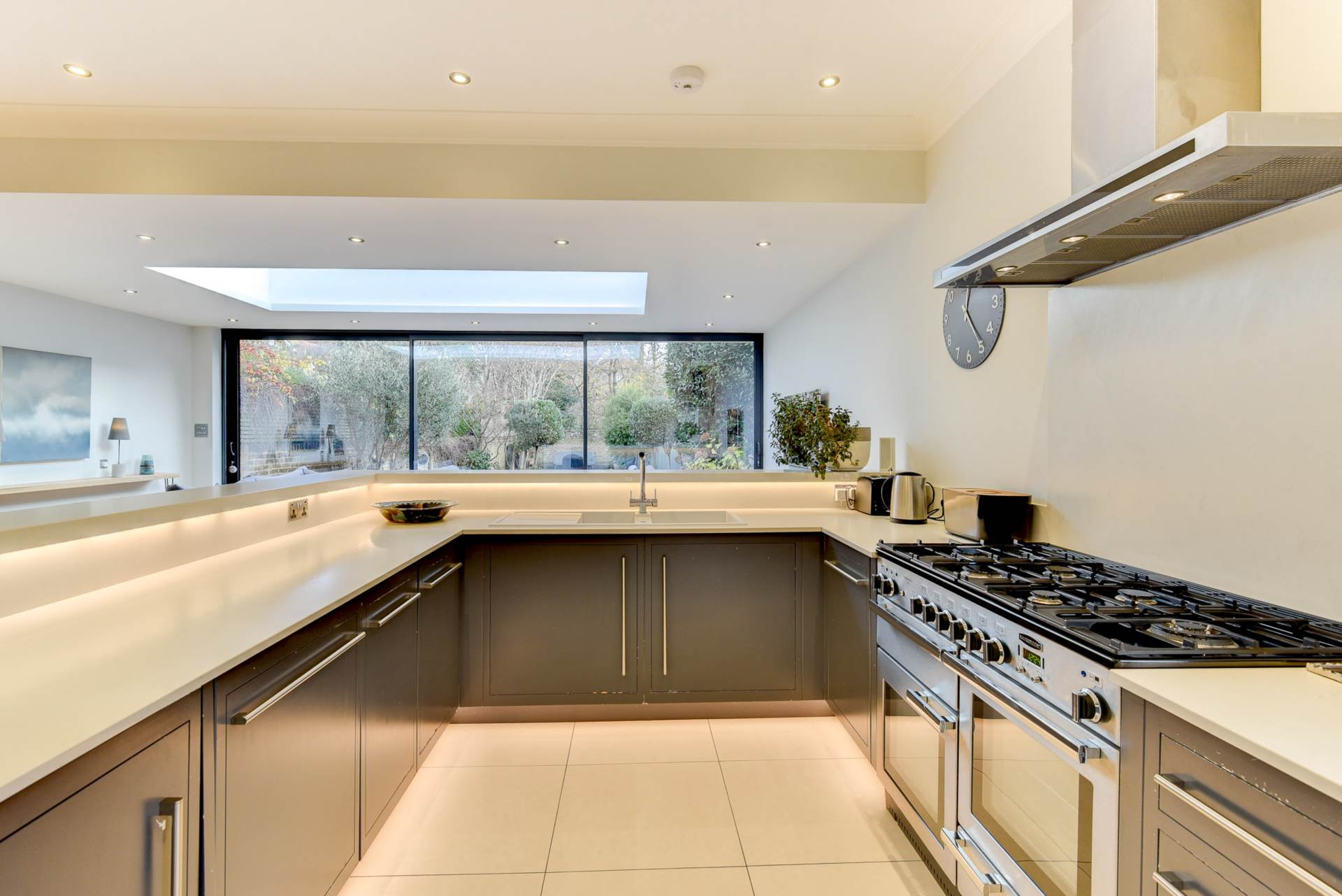 Pembroke Avenue, Hove, Image 4