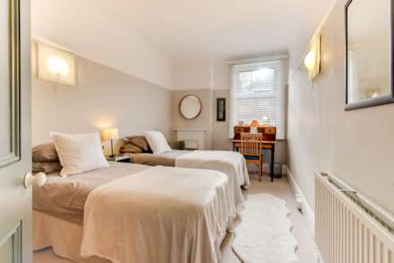 Pembroke Avenue, Hove, Image 11