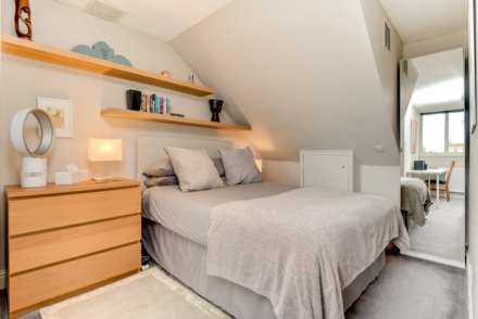 Pembroke Avenue, Hove, Image 19