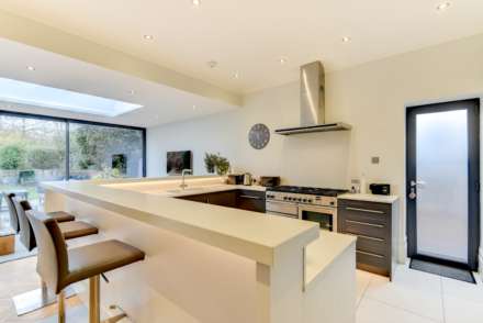 Pembroke Avenue, Hove, Image 3