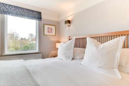 Pembroke Avenue, Hove, Image 37