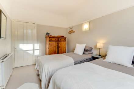 Pembroke Avenue, Hove, Image 40