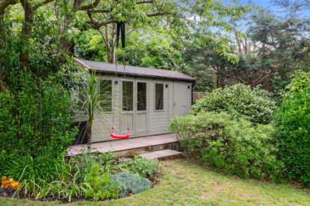 Elm Close, Hove, Image 24
