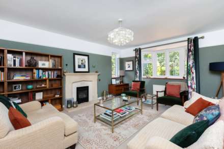 Elm Close, Hove, Image 4