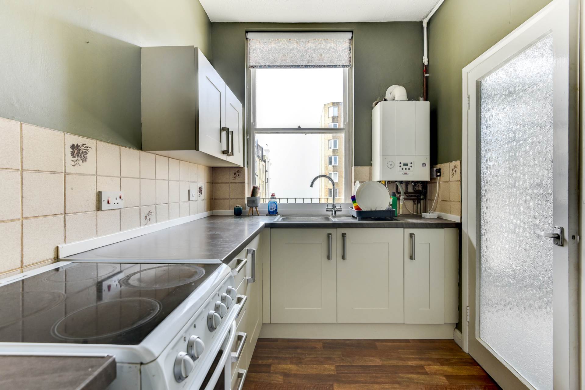 Verner House, Victoria Terrace, Hove, Image 9