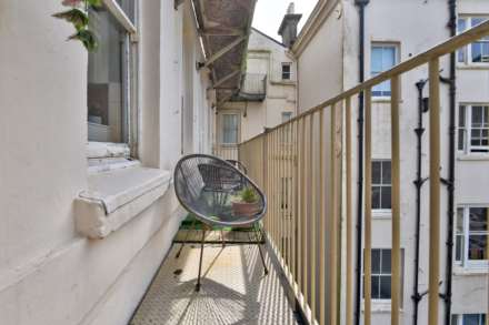 Verner House, Victoria Terrace, Hove, Image 4