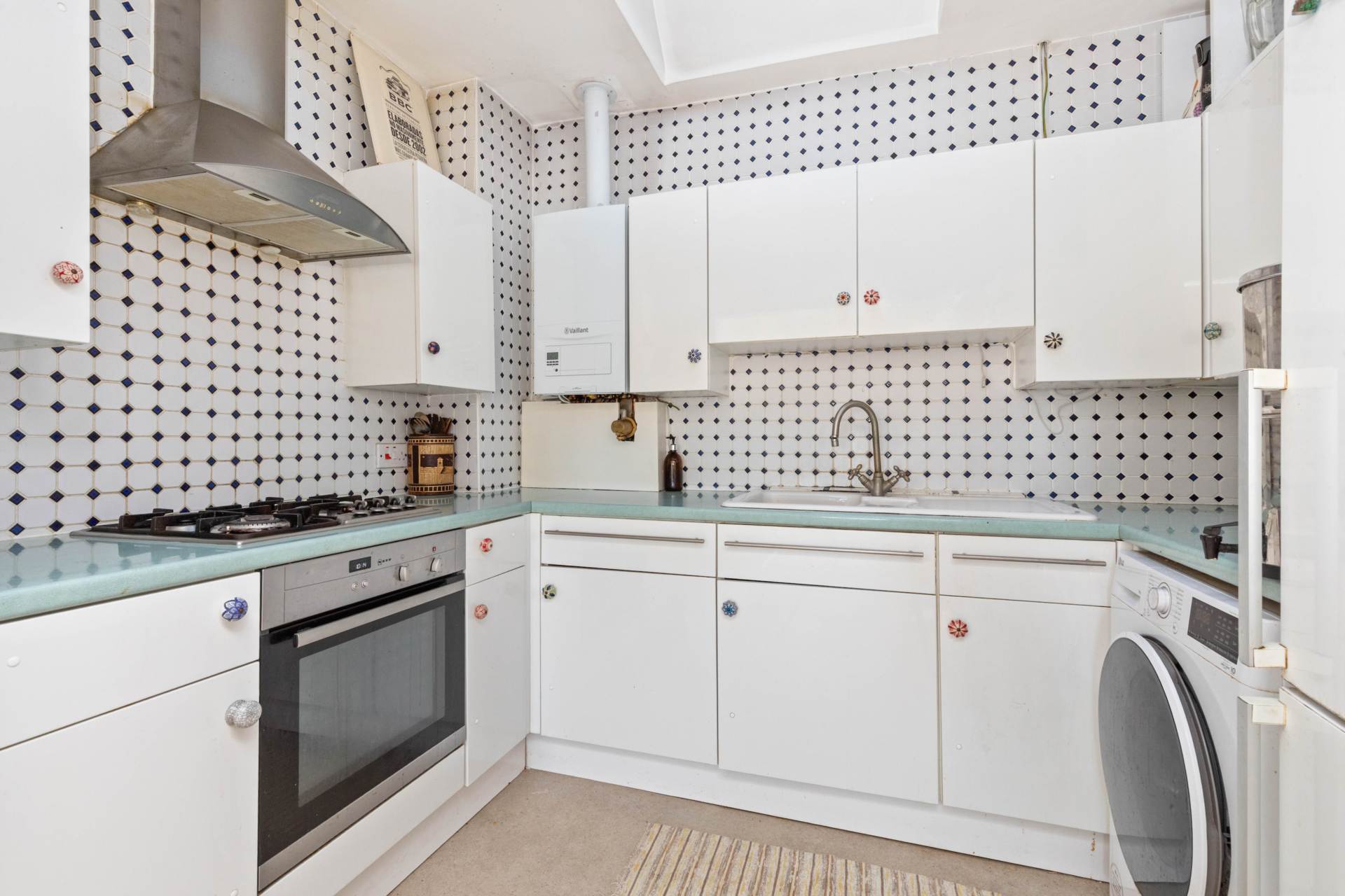 Adelaide Crescent, Hove, Image 5