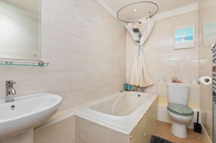 Adelaide Crescent, Hove, Image 10