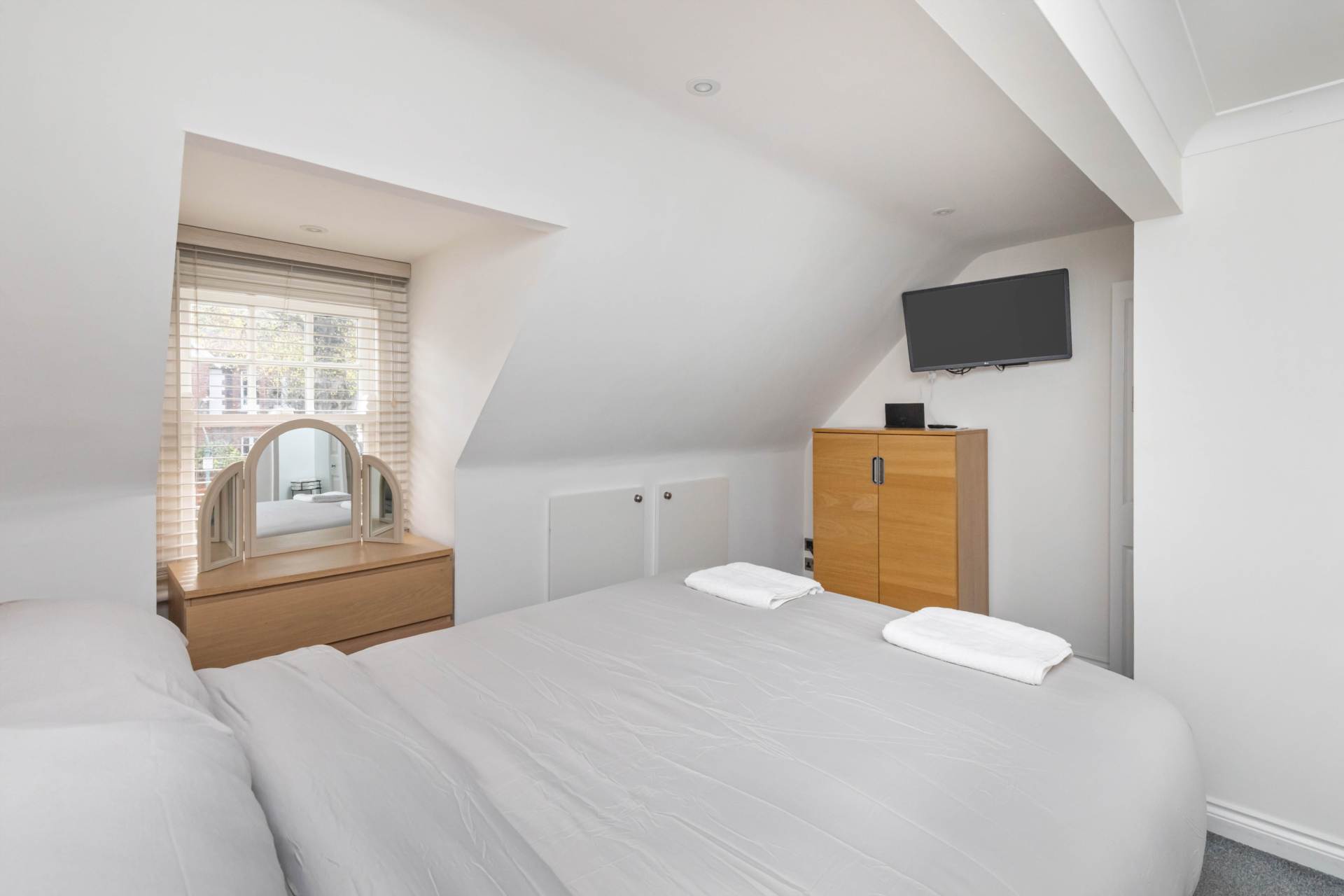 Pembroke Crescent, Hove, Image 11