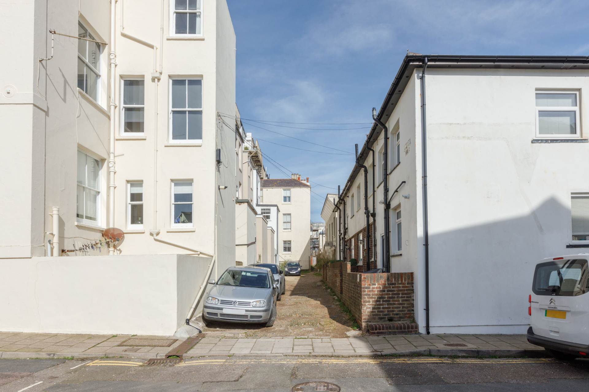 Alice Close, Hove, Image 14