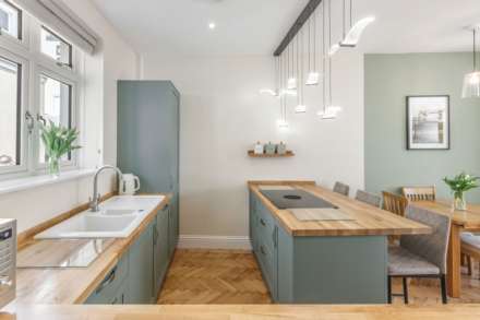 Alice Close, Hove, Image 3