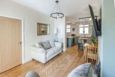 Alice Close, Hove, Image 5