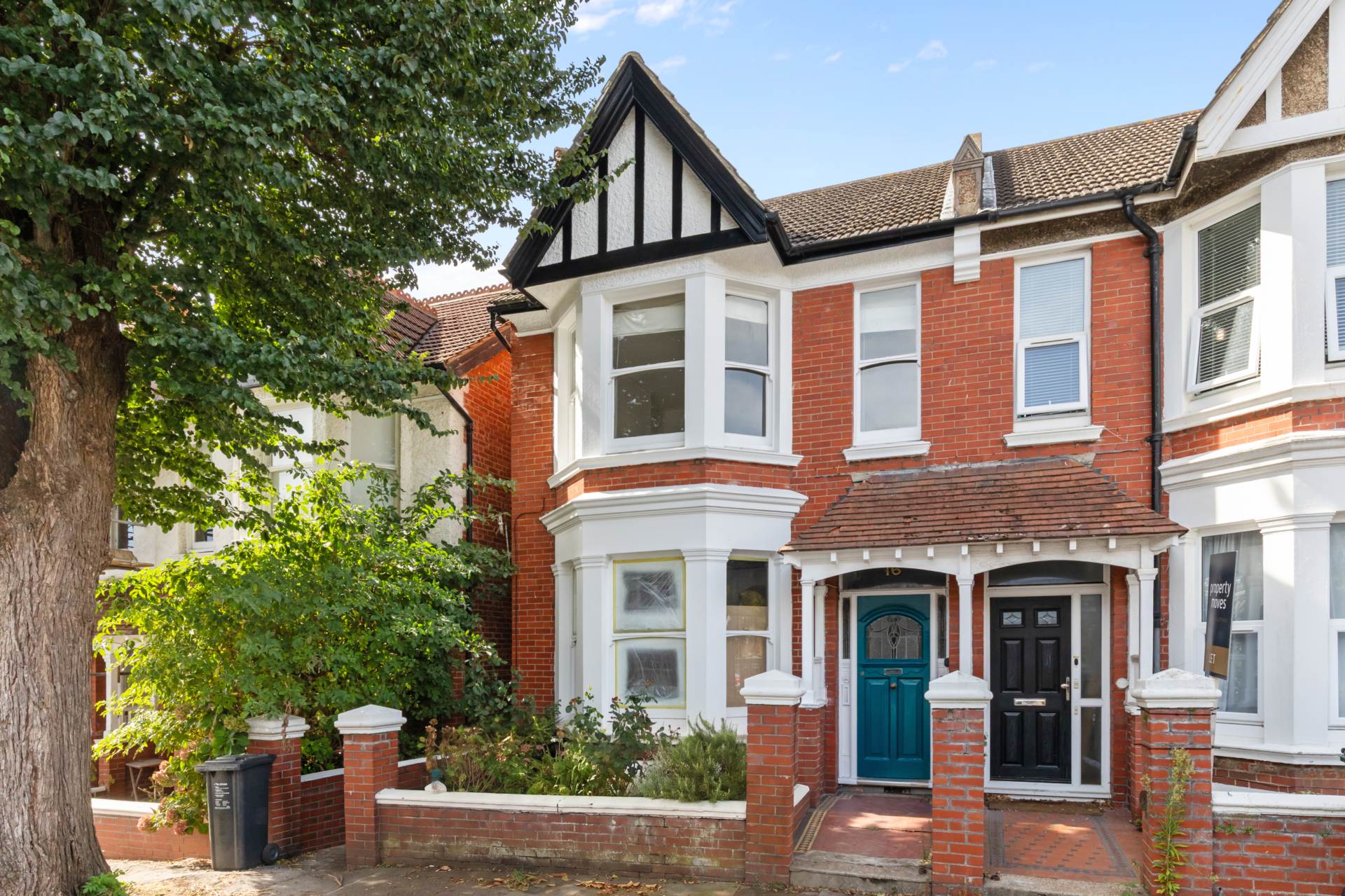 Glendale Road, Hove, Image 1