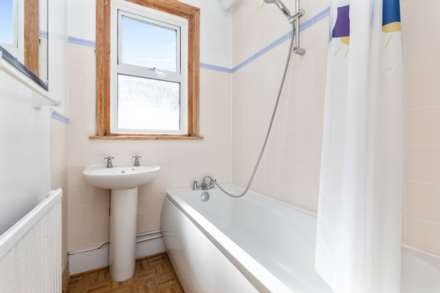 Glendale Road, Hove, Image 5