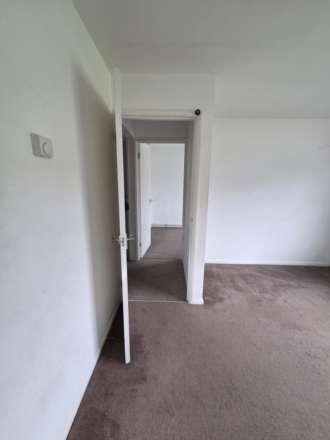 Swinburne Road, Queensway, Image 8