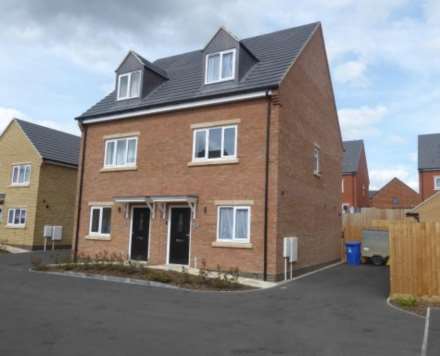 Poppies Road, Kettering, Image 1
