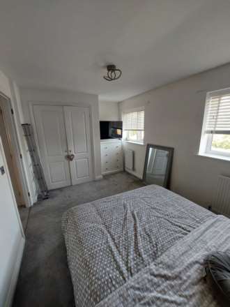 Mars Drive, Wellingborough, Image 9