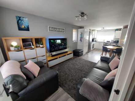 Elderton Way, Earls Barton, Image 4