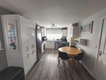 Elderton Way, Earls Barton, Image 6