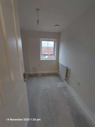 Tybalt Close, Wellingborough, Image 9