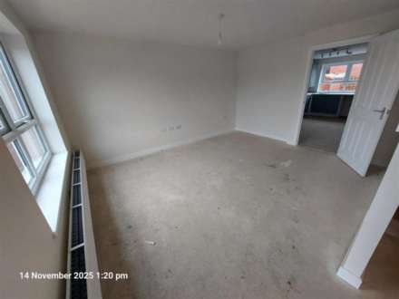 Tybalt Close, Wellingborough, Image 5