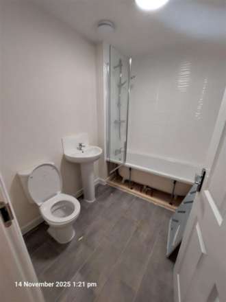 Tybalt Close, Wellingborough, Image 9