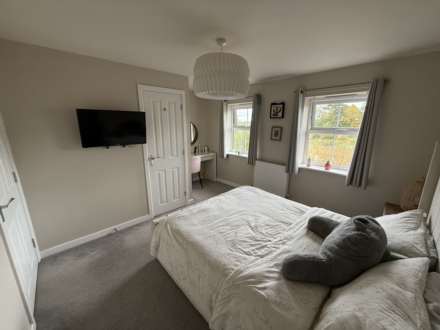 Packwood Crescent, Earls Barton, Image 10