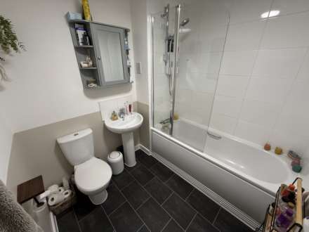 Packwood Crescent, Earls Barton, Image 13