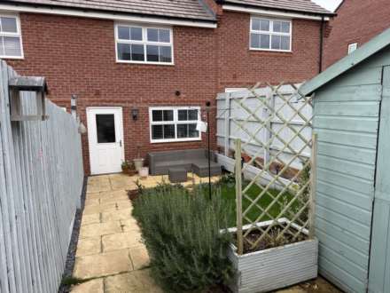 Packwood Crescent, Earls Barton, Image 21