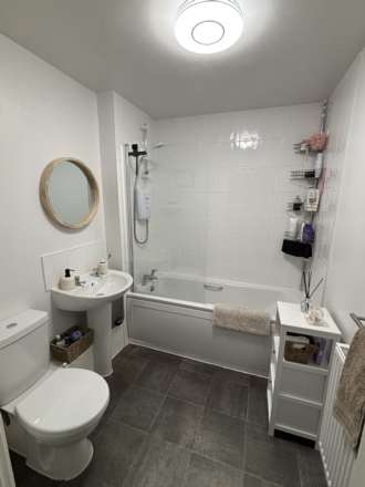 Windermere Drive, Wellingborough, Image 10