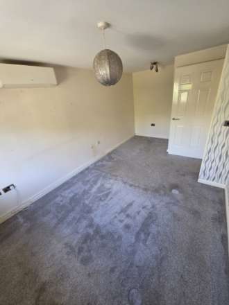 Kingfisher Close, Wellingborough, Image 14