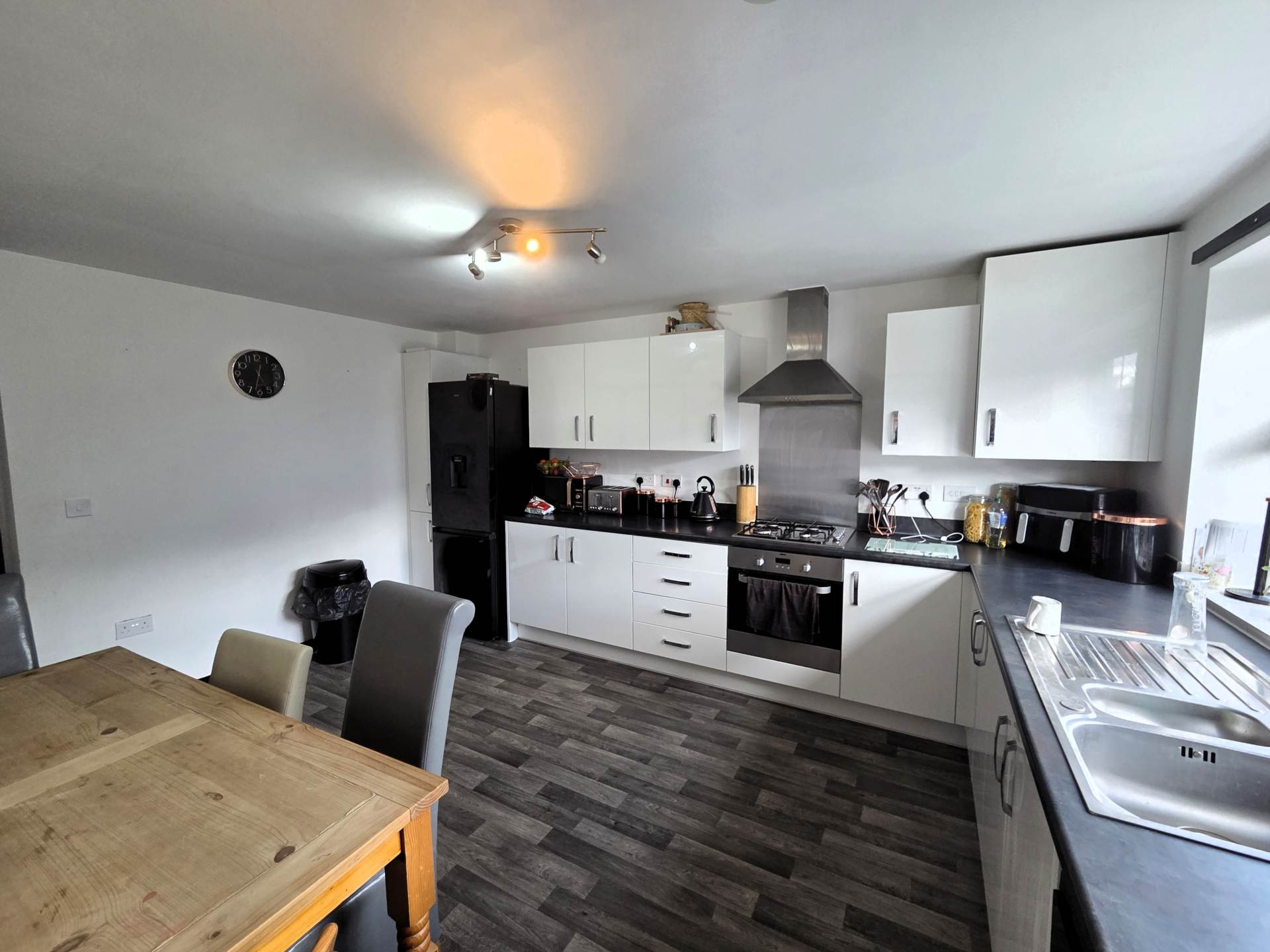 Golding Crescent, Earls Barton, Image 7