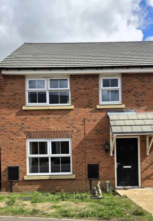 Golding Crescent, Earls Barton, Image 1