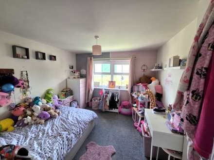 Golding Crescent, Earls Barton, Image 16