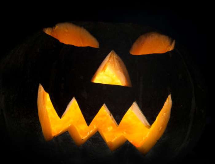 Halloween Horror Story - A Tale Of Terrible Tenants