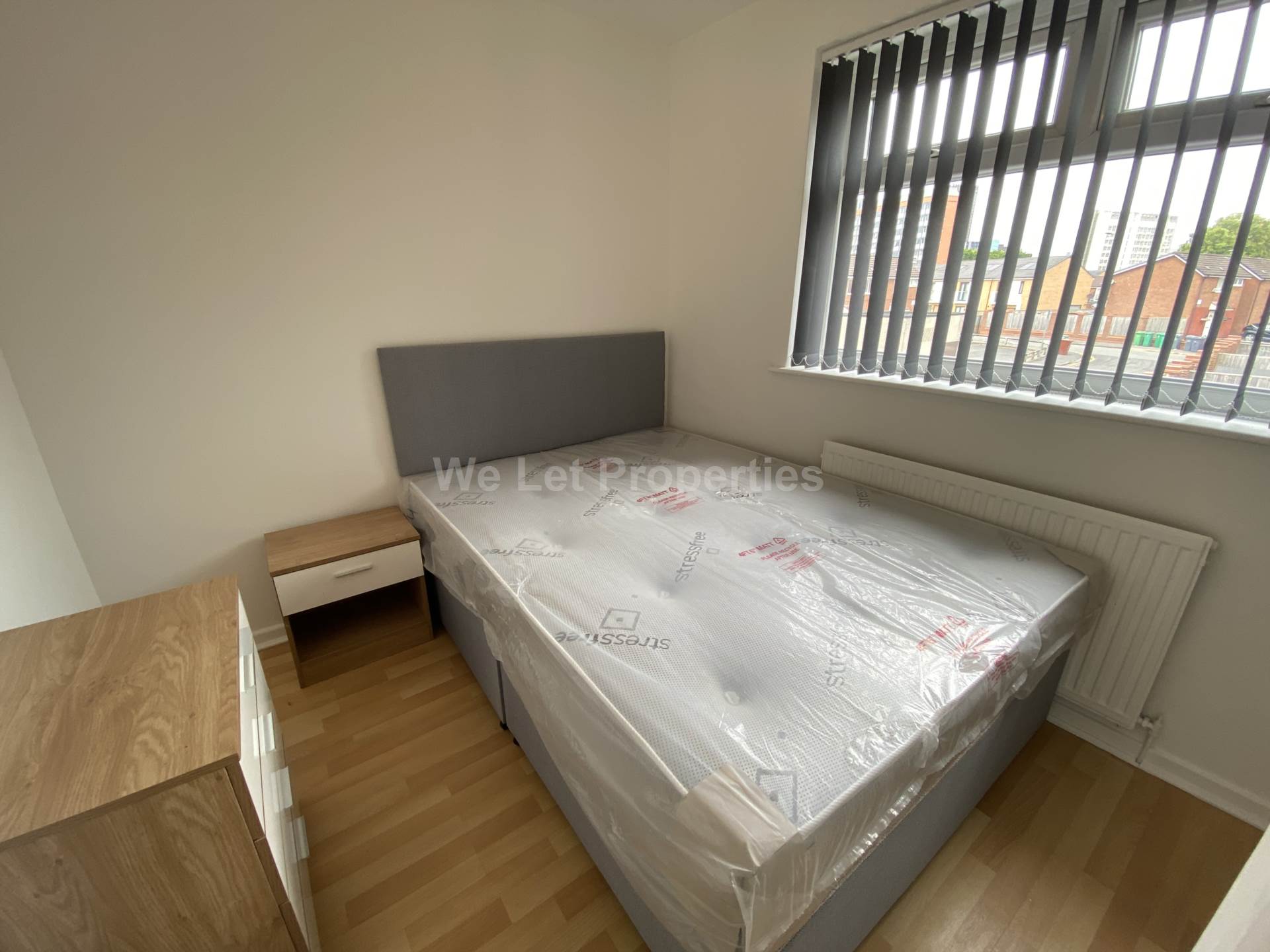 Brownslow Walk, Manchester, Image 8