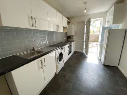 Brownslow Walk, Manchester, Image 4