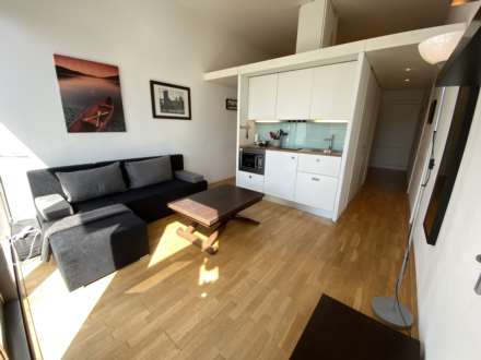 Abito, Greengate, Image 2