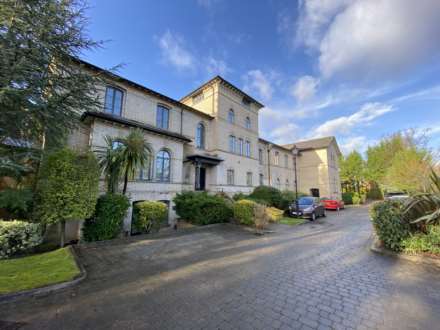 Ellerslie Court, Upper Park Road, Image 10