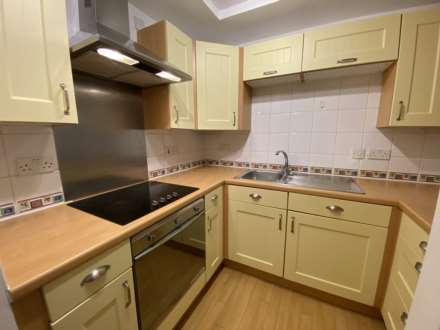 Ellerslie Court, Upper Park Road, Image 3