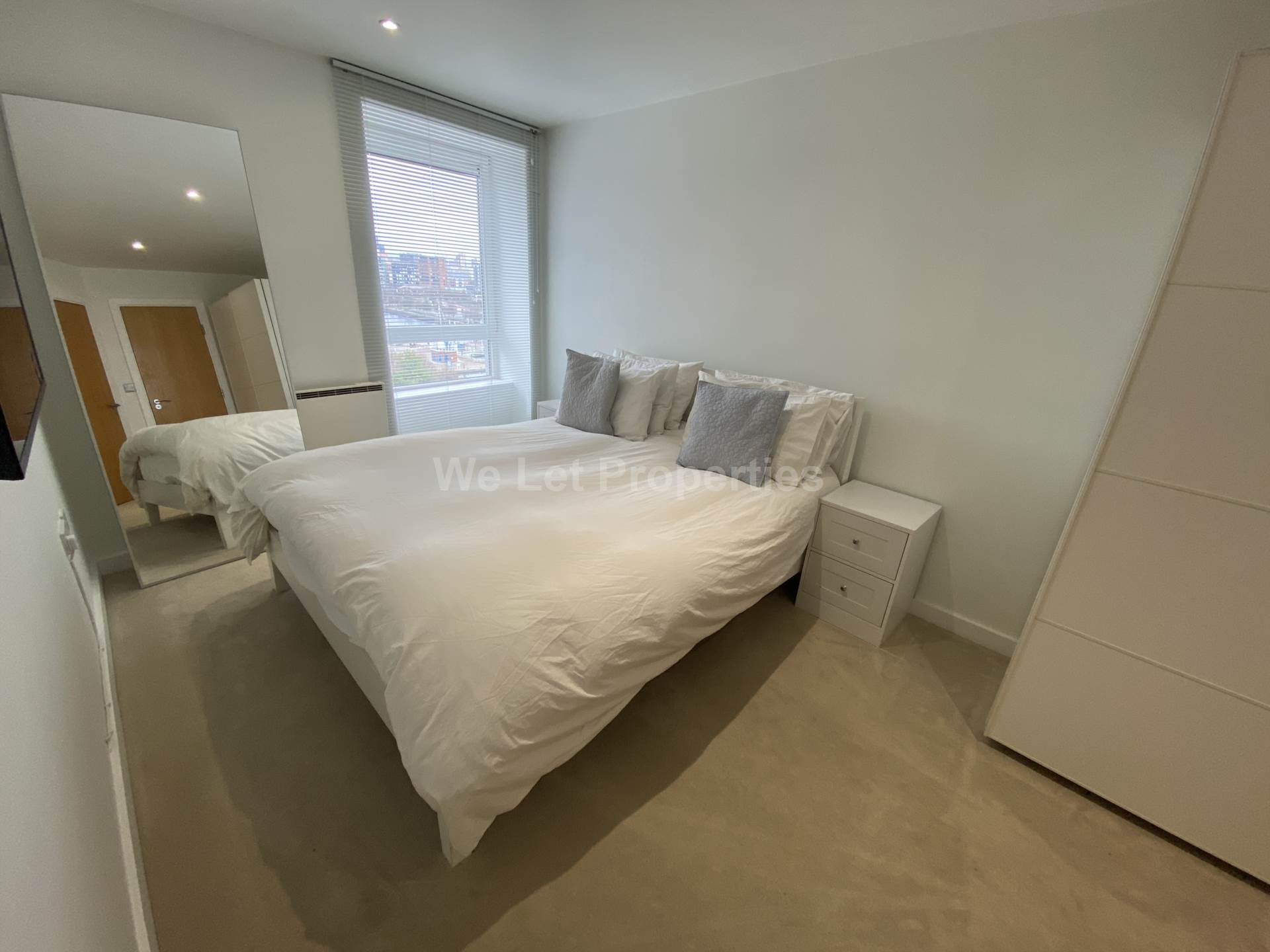 Sovereign Point, Salford Quays, Image 5