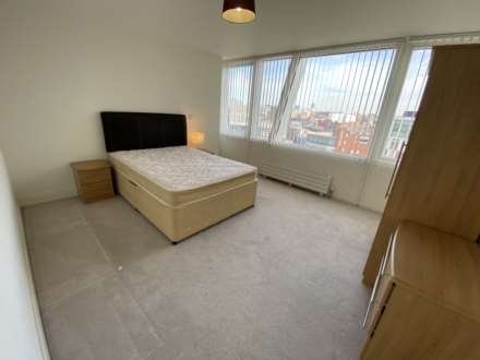 One Park West, Strand Street, Image 4