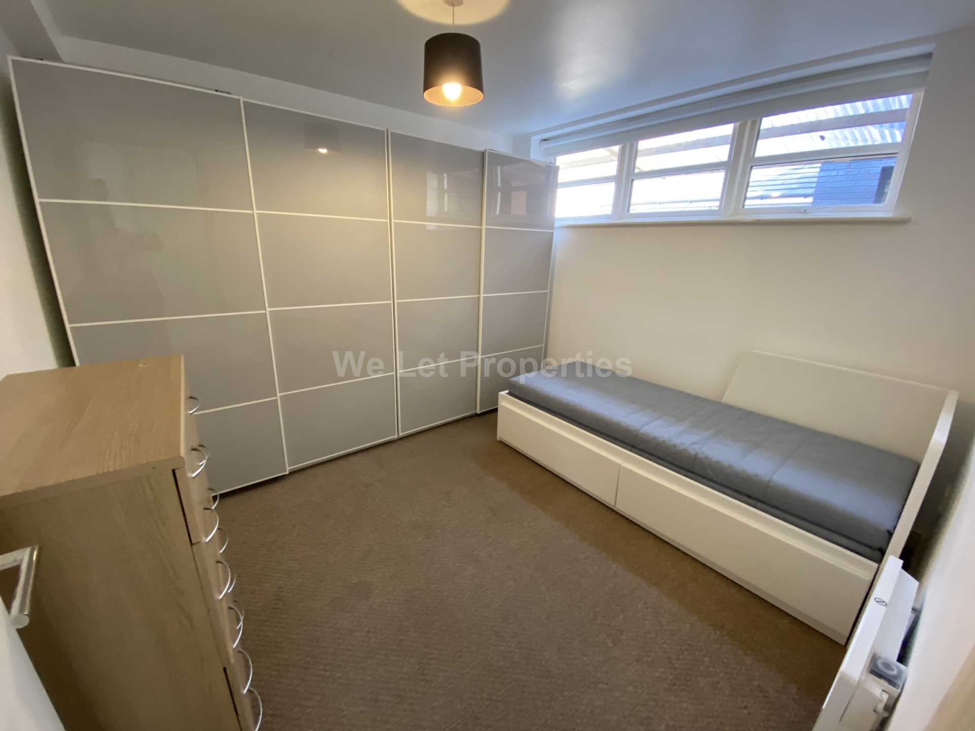 Barton Street, Castlefeild, Image 6