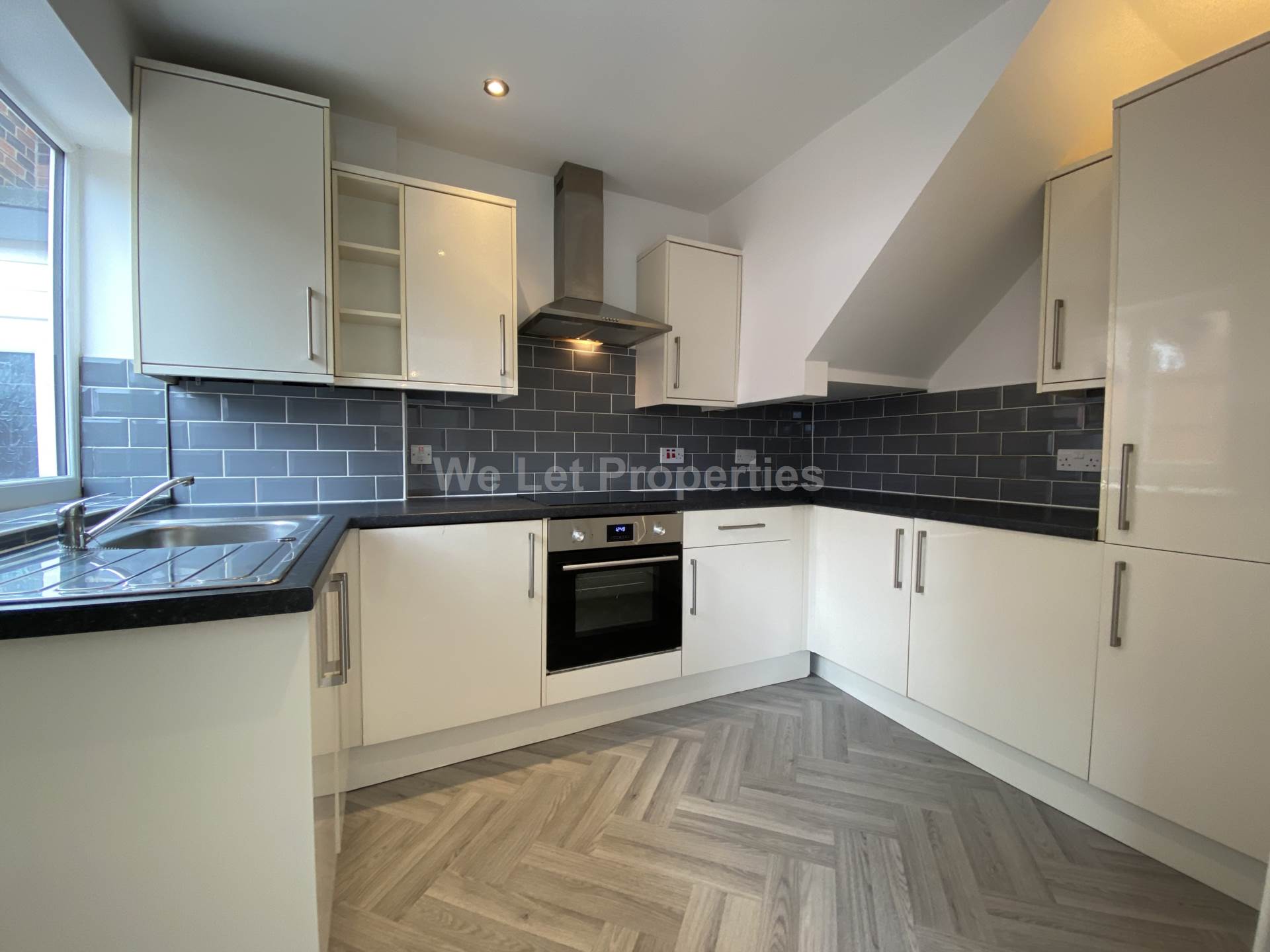 Radcliffe Park Road, Salford, Image 3